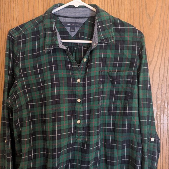 Tommy Hilfiger Green Plaid Half Button Down RollUp Sleeves Shirt-Women's Size L - Picture 4 of 5